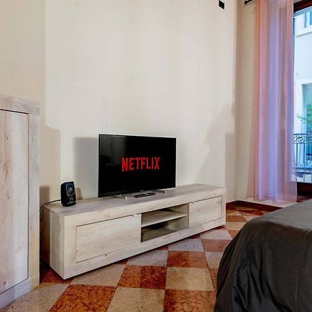 -Near Arena & Giuletta- Pet Friendly Mazzini Palace Βερόνα Εξωτερικό φωτογραφία