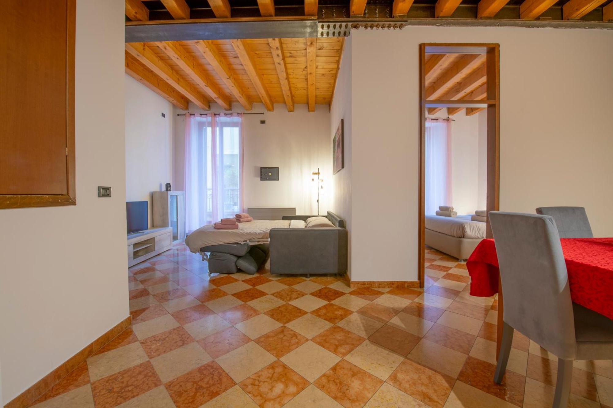 -Near Arena & Giuletta- Pet Friendly Mazzini Palace Βερόνα Εξωτερικό φωτογραφία